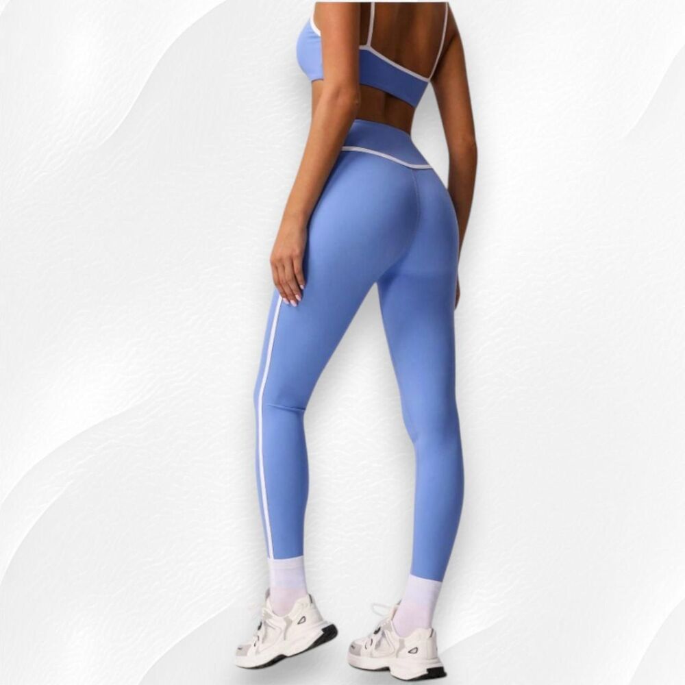NWOT Amazon Baby Blue Seamless Sexy Matching Workout Set S - Picture 4 of 8